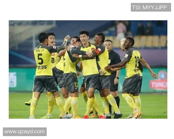 广州网球队实力引发热议球迷对球队表现的不同看法与争论