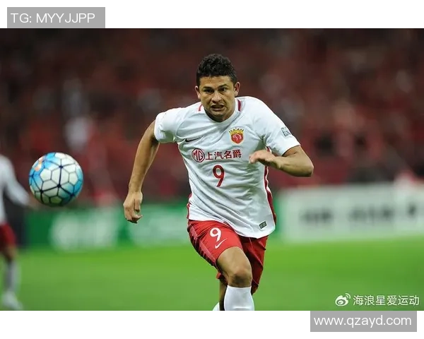 退役后国际足球明星的转型之路与人生新篇章探讨 退役后国际足球明星的转型之路与人生新篇章探讨